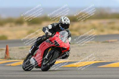 media/Jan-15-2023-SoCal Trackdays (Sun) [[c1237a034a]]/Turn 15 (1pm)/